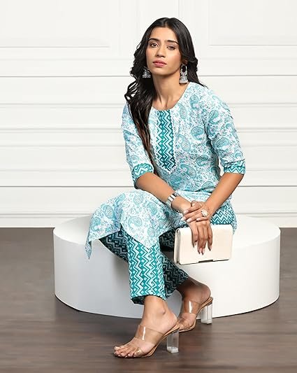 Women Cotton Blend Printed Kurta with Pant