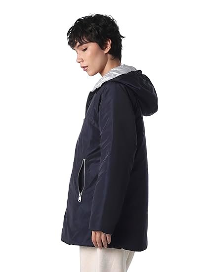 Women Hooded Solid Reversible Puffer Jacket - Image 4
