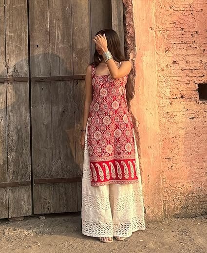omen's Sleeveless Ajrak Print Kurti, Pure Cotton Straight Fit Straight Cambric Jaipuri Printed Kurti - Image 5
