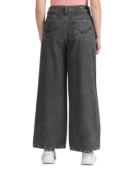 Loose High Rise Jeans
