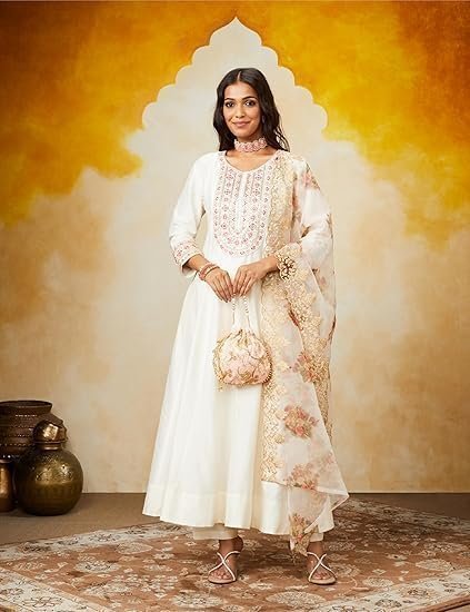 Women’s Premium Art Silk Off-White Embroidered Kurta Set with Matching Straight Pants and Elegant Dupatta – Festive & Party Wearr Ethnic Suit Ensemble